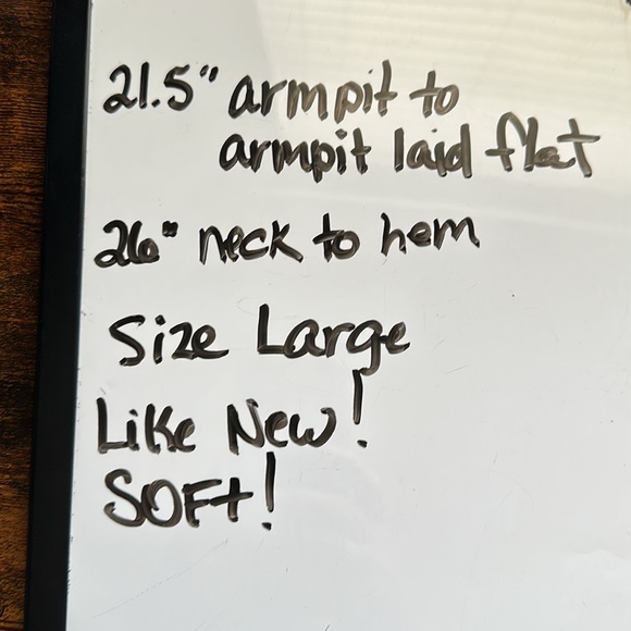 Tweety Bird & Hearts Women’s size Large Sweatshirt - Picture 10 of 11